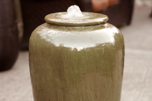 www.LiquidArtFountains.com Tall Jar 32" Pottery